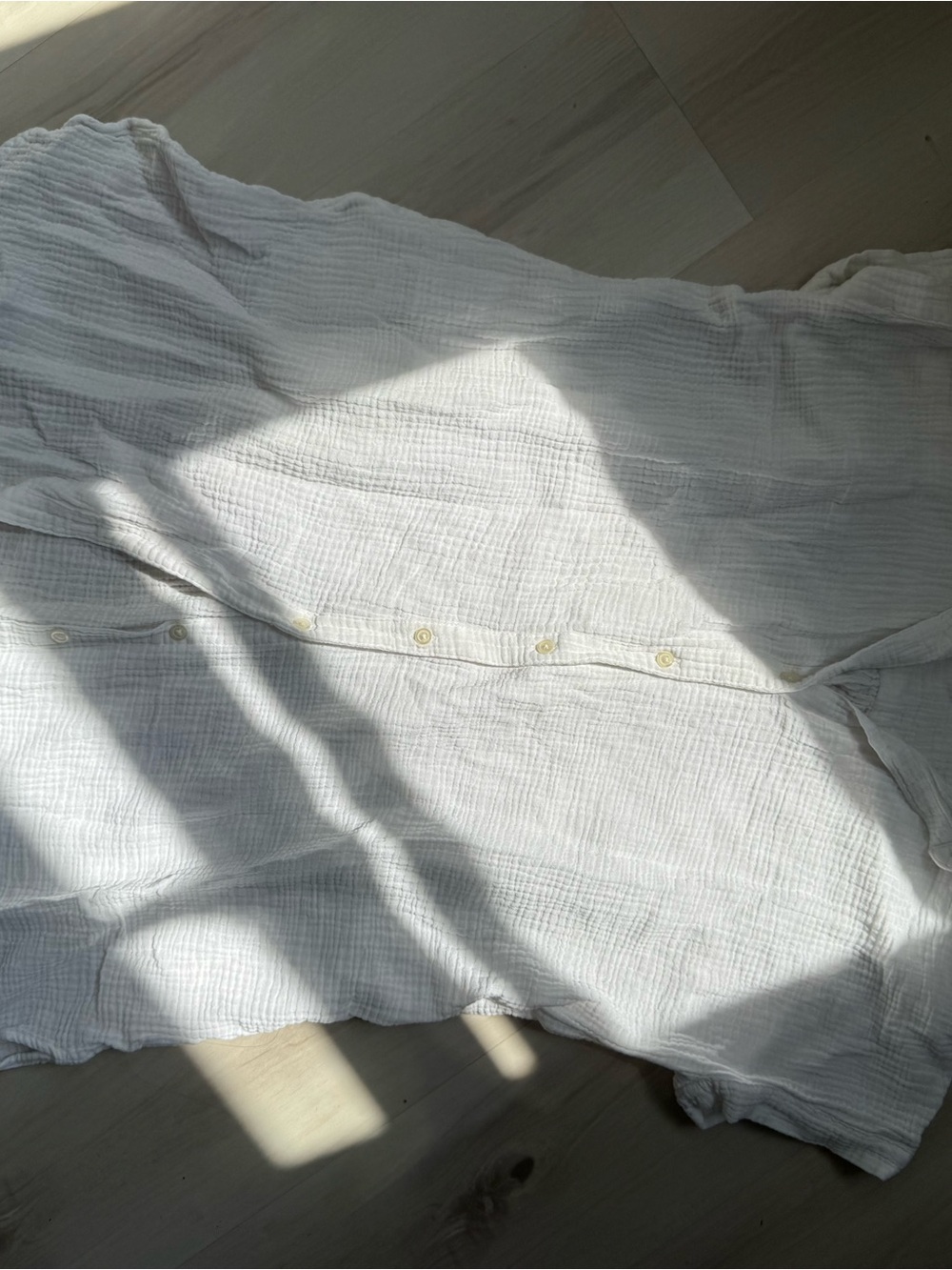Lightweight gauze dress or swim cover with pockets